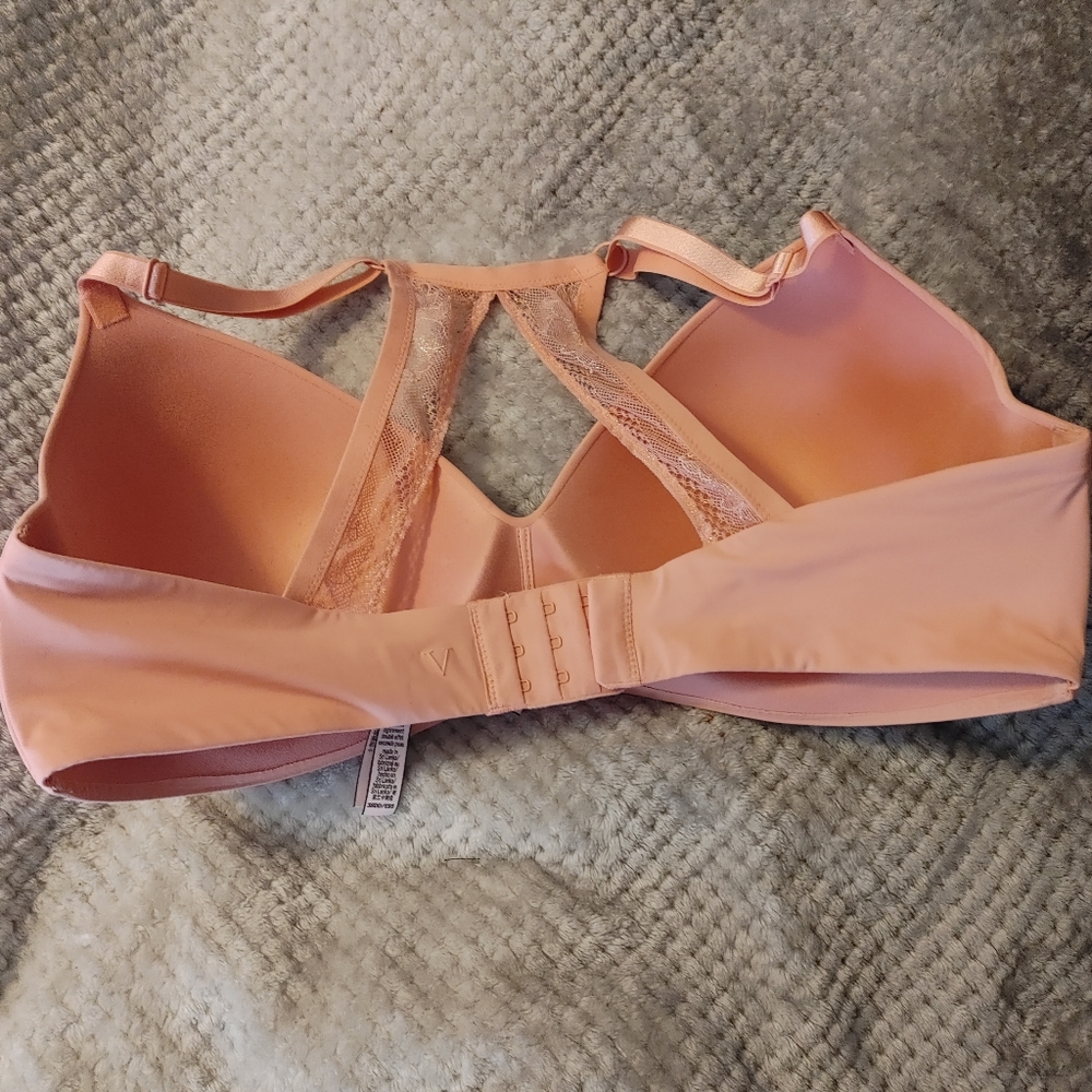Victoria's Secret underwire free size 38 double d